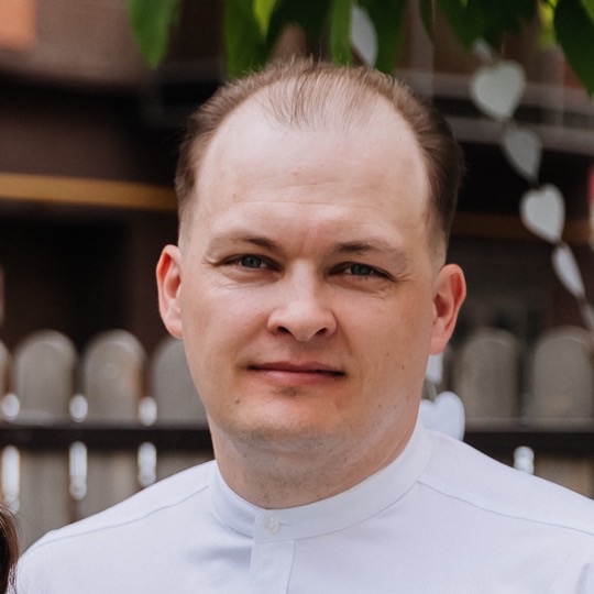 denis-headshot